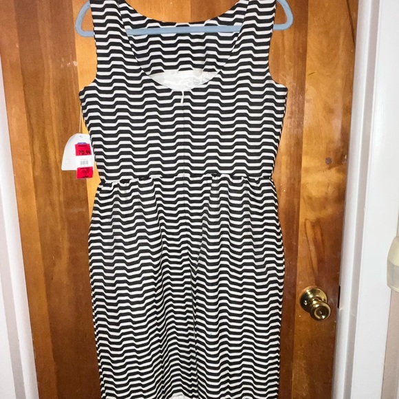 Liz Claiborne sleeveless dress with matching jacket. Size 10. - Picture 3 of 8